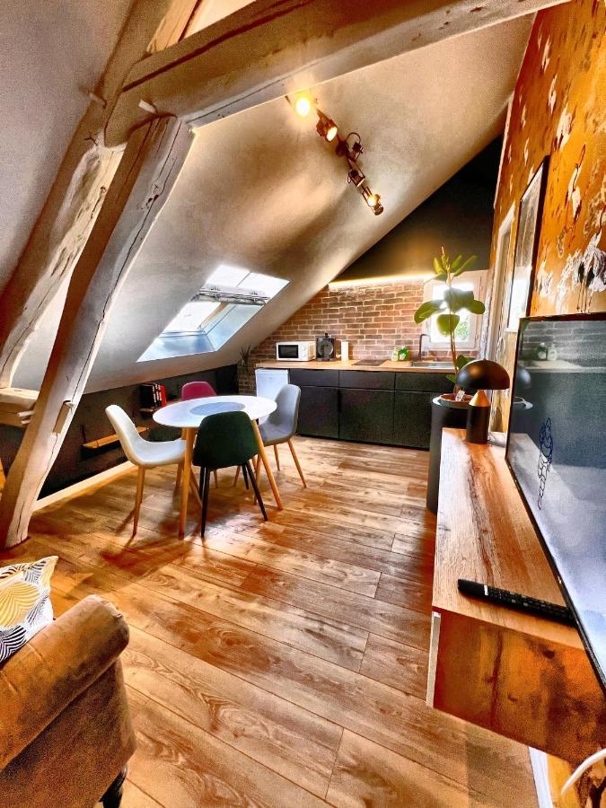 Appartement T2 Quartier Calme / Parking Gratuit Saint-Julien-les-Villas Exterior foto